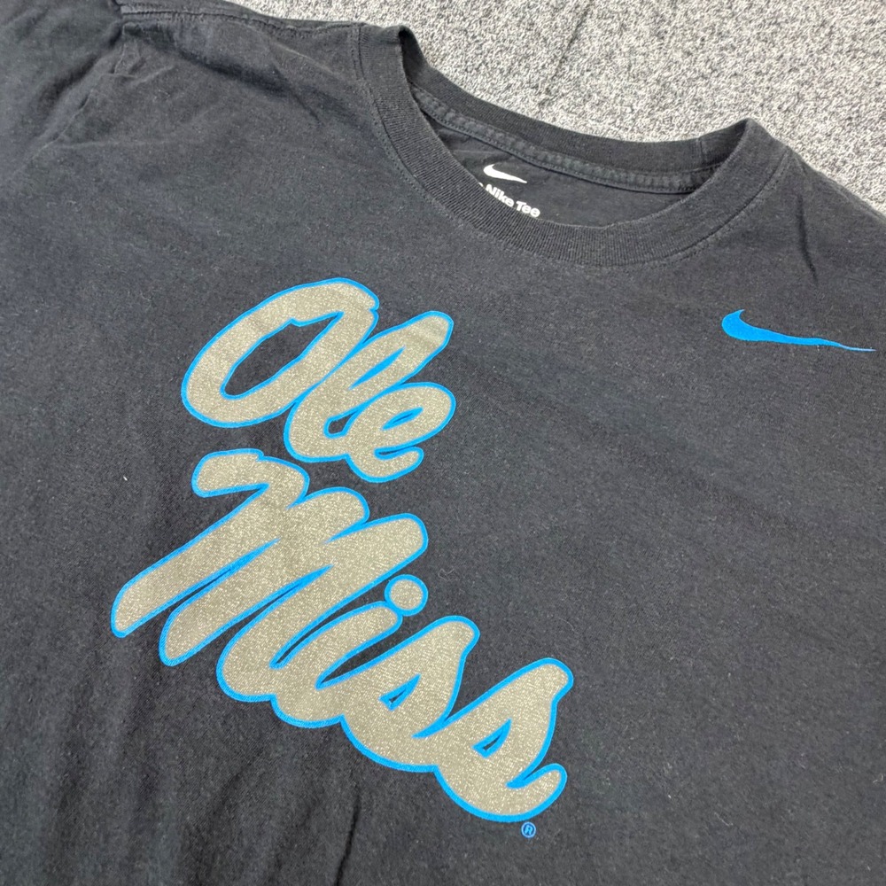 Nike Ole Miss Rebels T-Shirt Womens Size Large Black Blue Silver Graphic Shirt